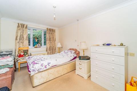 1 bedroom flat for sale, Boileau Road, Ealing W5