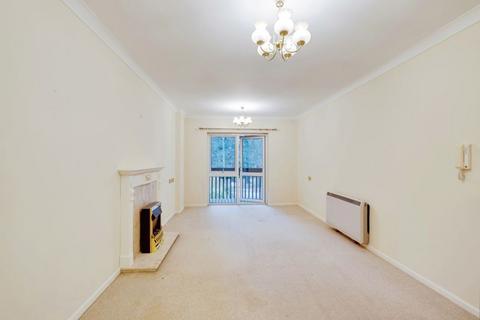 1 bedroom flat for sale, Fernlea Avenue, Ferndown BH22