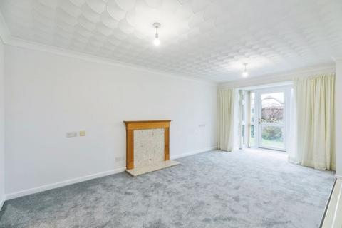 2 bedroom flat for sale, Woodlands, Huntingdon PE28