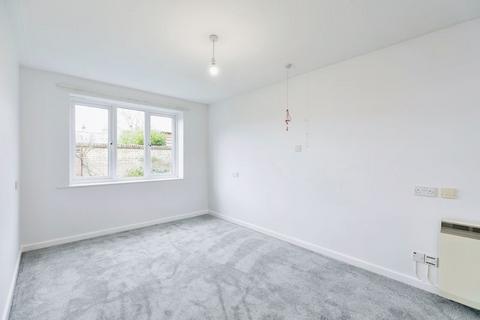 2 bedroom flat for sale, Woodlands, Huntingdon PE28