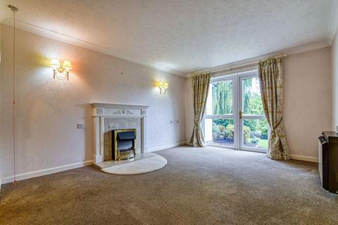 2 bedroom flat for sale, Ruskin Court, Knutsford WA16