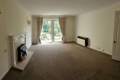 2 bedroom flat for sale, Ruskin Court, Knutsford WA16