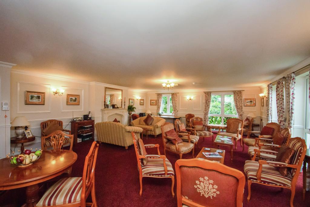 Communal lounge