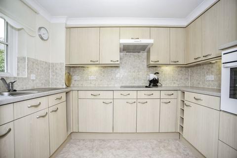 1 bedroom flat for sale, Glen View, Gravesend DA12