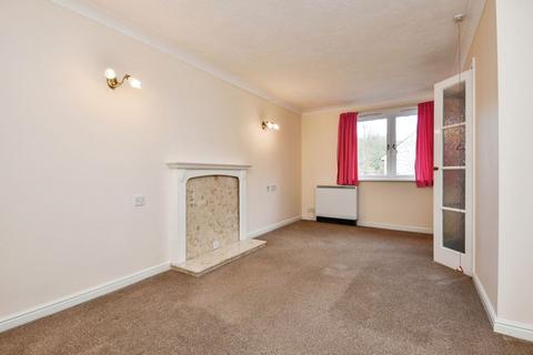 1 bedroom flat for sale - Hampsfell Road, Grange-over-Sands LA11