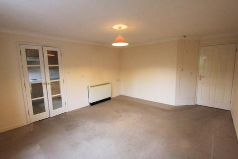 2 bedroom flat for sale, off Walderslade Road, Chatham ME5