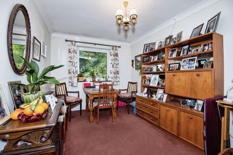 3 bedroom flat for sale - Hopewell Drive, Chatham ME5