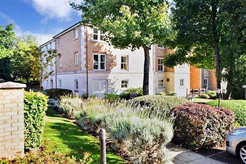 1 bedroom flat for sale, Glen View, Gravesend DA12