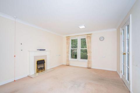 1 bedroom flat for sale, Glen View, Gravesend DA12