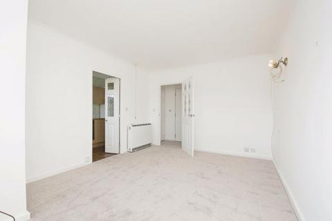 2 bedroom flat for sale, Ravenstone Drive, Glasgow G46