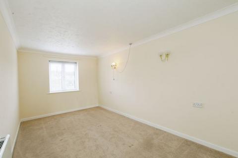 2 bedroom flat for sale, London Road, Northwich CW9
