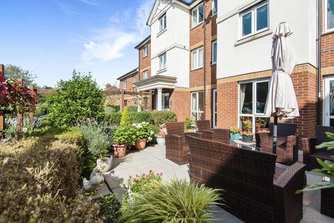 1 bedroom apartment for sale, Perrin Court, Ashford TW15