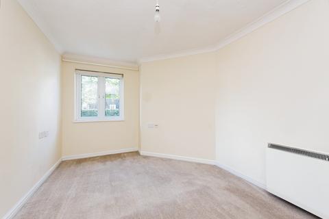 1 bedroom apartment for sale, Perrin Court, Ashford TW15
