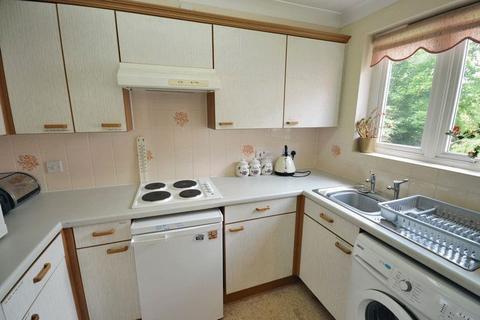 1 bedroom flat for sale, Haslucks Green Road, Solihull B90