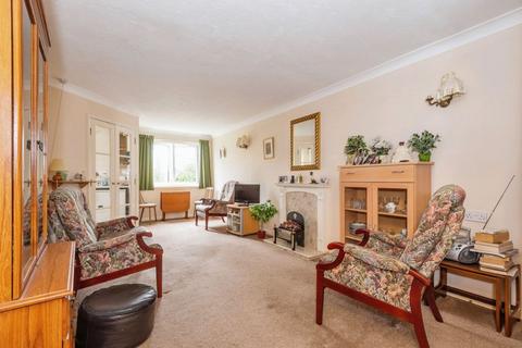 1 bedroom flat for sale, South Street, Epsom KT18