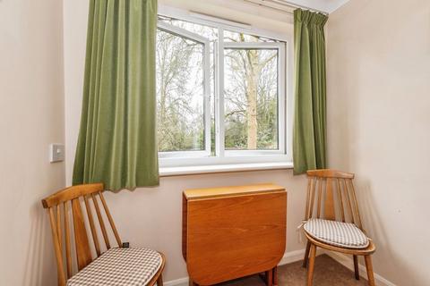 1 bedroom flat for sale, South Street, Epsom KT18