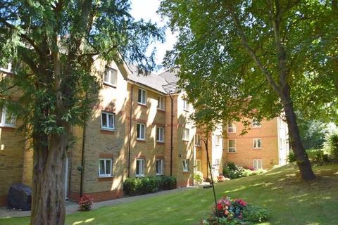 1 bedroom apartment for sale, Saddlers Court, Epsom KT18