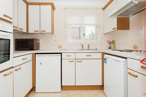 1 bedroom apartment for sale, Haig Court, Chesterton CB4