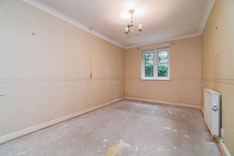 1 bedroom flat for sale, Foxley Lane, Purley CR8