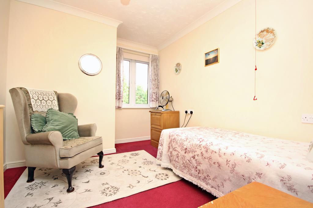 Bedroom two/dining r