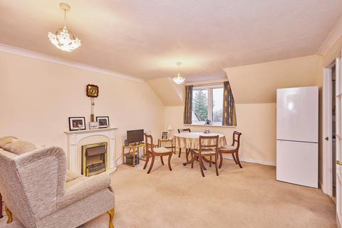 2 bedroom apartment for sale, Perrin Court, Ashford TW15