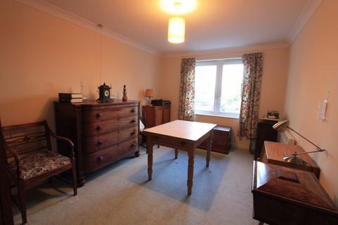 2 bedroom flat for sale, High Street, Edenbridge TN8