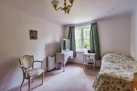 2 bedroom flat for sale, 59 Massetts Road, Horley RH6