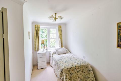 2 bedroom flat for sale, 59 Massetts Road, Horley RH6