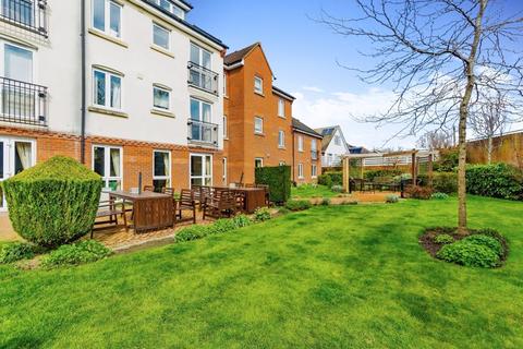 1 bedroom flat for sale, High Street, Edenbridge TN8