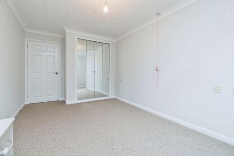 2 bedroom flat for sale - Warham Road, Croydon CR2