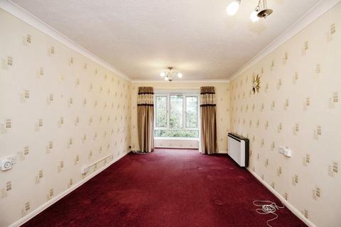 2 bedroom flat for sale, Chalkwell Road, Sittingbourne ME10