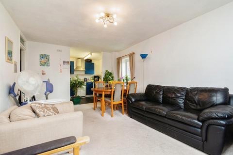 1 bedroom apartment for sale, Autumn Lodge, (South Croydon) CR2