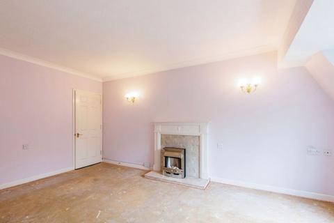 2 bedroom flat for sale, The Grangeway, Winchmore Hill N21