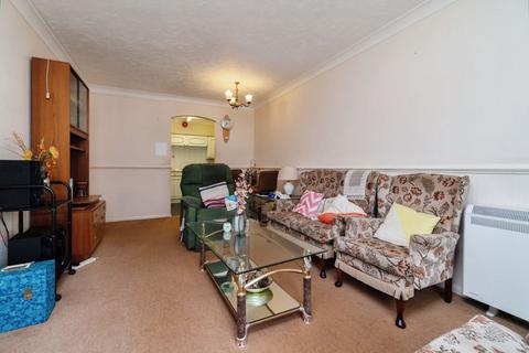 1 bedroom flat for sale, Thicket Road, Sutton SM1