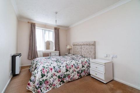 1 bedroom flat for sale, Thicket Road, Sutton SM1