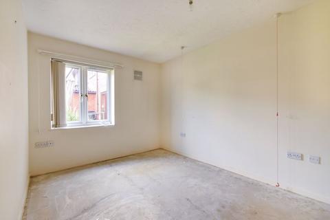 2 bedroom flat for sale, Albany Place, Egham TW20