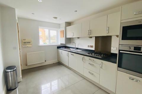 2 bedroom semi-detached house to rent, Clarke Avenue, Dinnington, Sheffield, S25