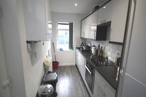 1 bedroom in a house share to rent, Grove Terrace, , Bradford