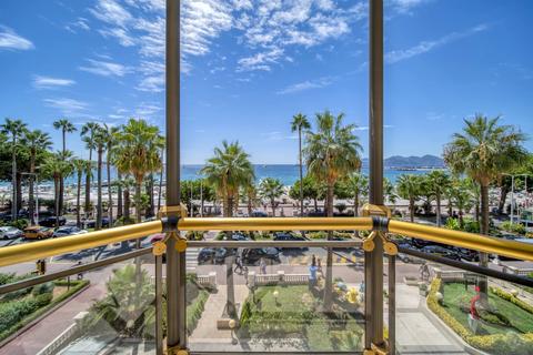 2 bedroom flat, Cannes, Croisette, 06400, France