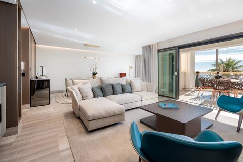 2 bedroom flat, Cannes, Croisette, 06400, France