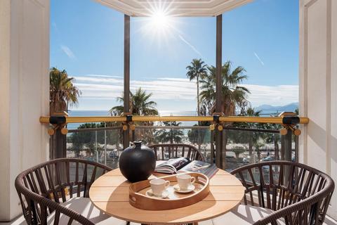 2 bedroom flat, Cannes, Croisette, 06400, France