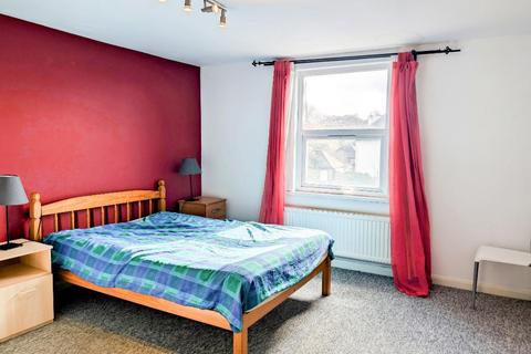 2 bedroom flat for sale, London NW2