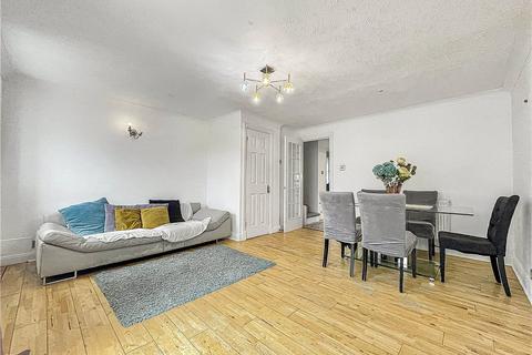 250 Westmacott Drive, Feltham, TW14 9XA