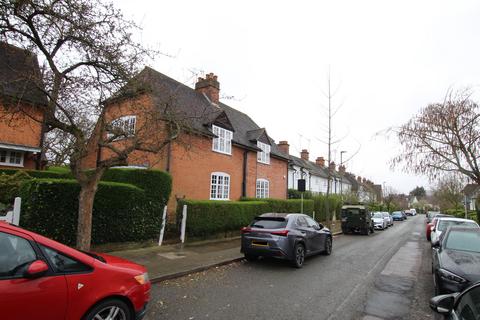 2 bedroom semi-detached house to rent - Willifield Way, London