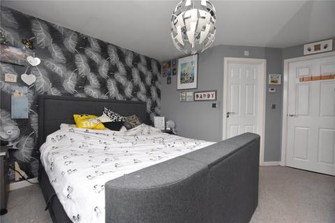 4 bedroom detached house for sale, Leyburn Avenue, Morley, Leeds, West Yorkshire