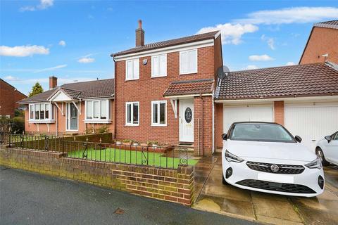 3 bedroom terraced house for sale, Rosewood Court, Rothwell, Leeds, West Yorkshire