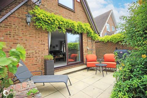 6 bedroom detached house for sale, Birchington