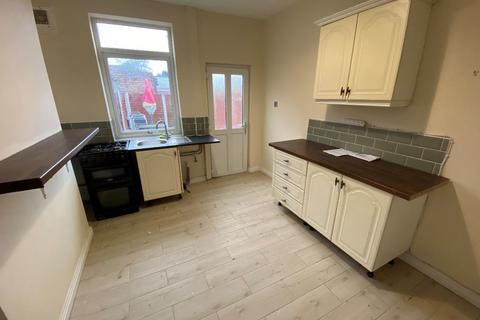 2 bedroom terraced house to rent - Park Road, Netherton, Dudley