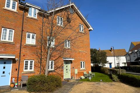 2 bedroom maisonette for sale, Marsh Way, Camber TN31