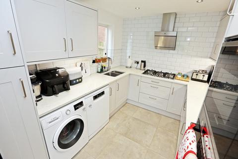 21 Broadacres, Church Village, Pontypridd, CF38 1BZ